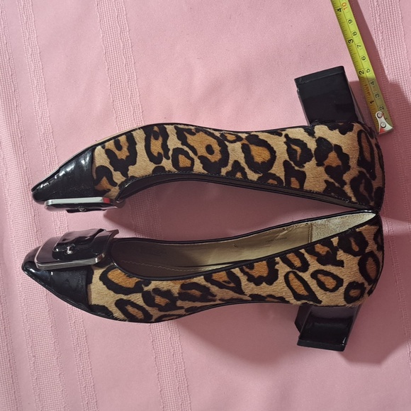 B Makowsky - BF Donna, Sz 7M, 2" heels Animal Print, - Picture 4 of 6